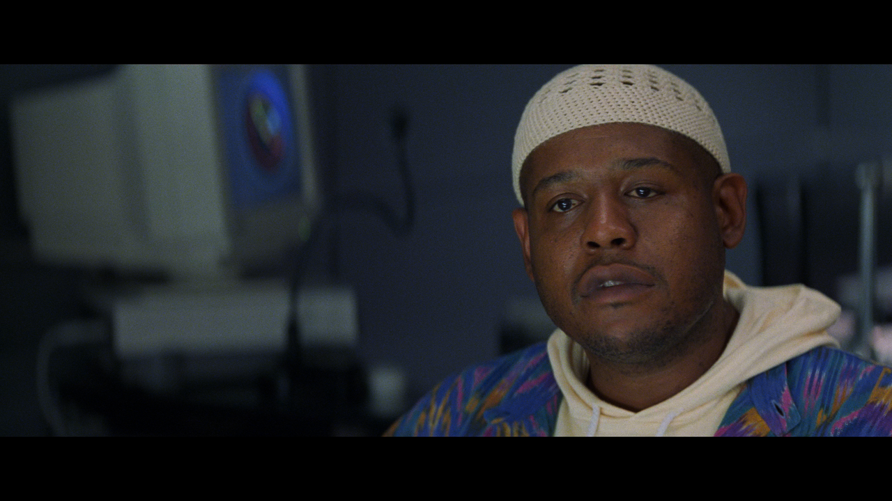 Species.1995.2160p.BDREMUX.HEVC.HDR.DoVi-Нечипорук.mkv_snapshot_00.16.16.123