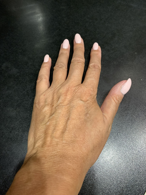 3A03FAE9-972F-4EE3-9DDC-358E1BF6D1CF