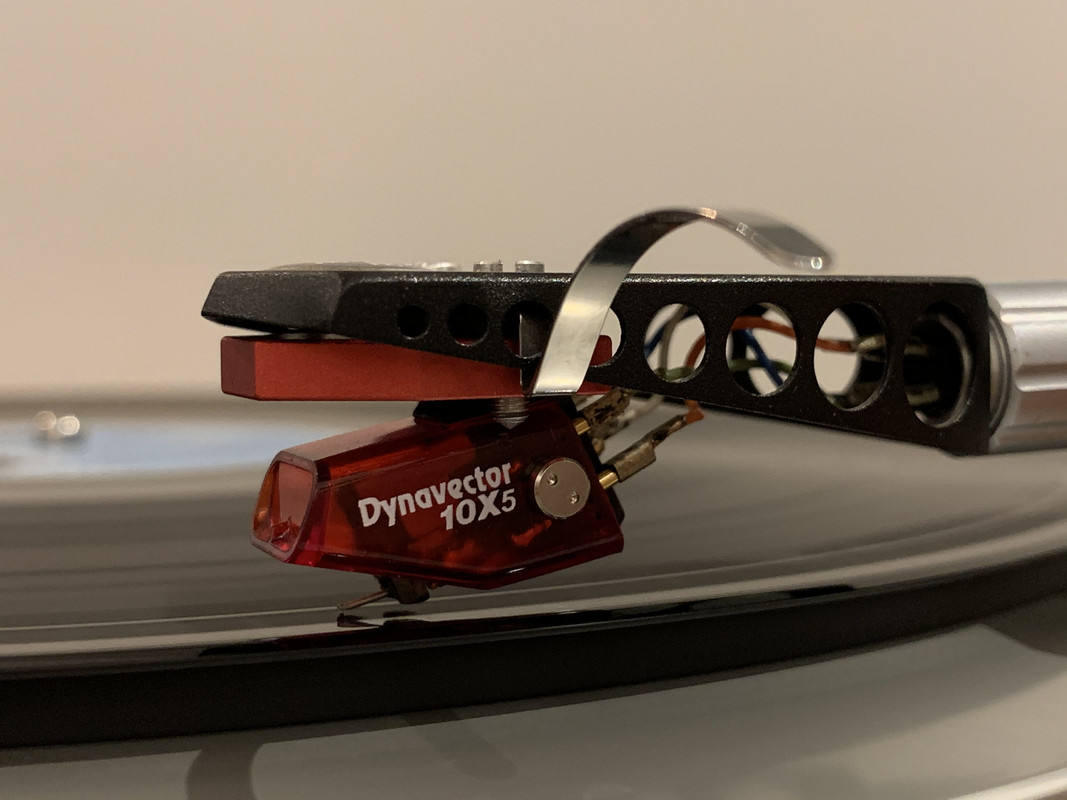 E9D992D2-8D44-4FEB-8D39-9153821D2B9E