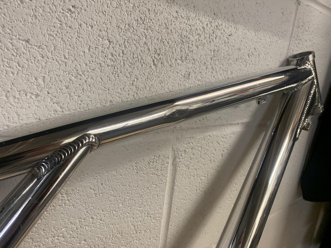 9CB03B1E-9358-45A4-BADF-19459550C4CF