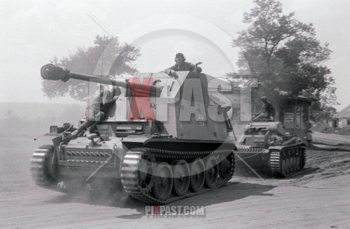 German panzer Marder II ausf D (Sd.Kfz. 132) sum