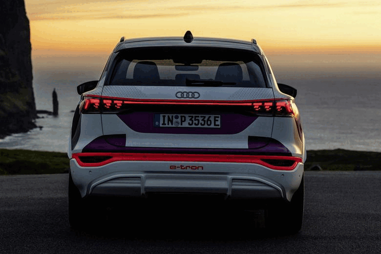 Audi-Q6-e-tron-GIF-2