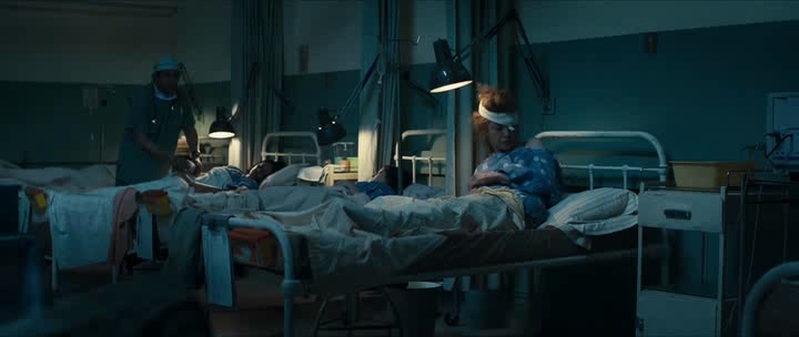 A.Private.War.2018.iTALiAN.MD.DVDRip.XviD-iSTANCE[MT].avi_snapsh