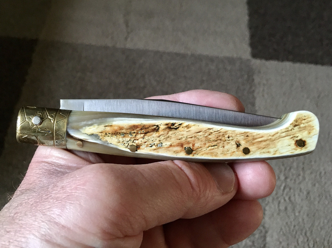 3F51EFB8-FE4C-462E-BF3F-A87E03D60CD9