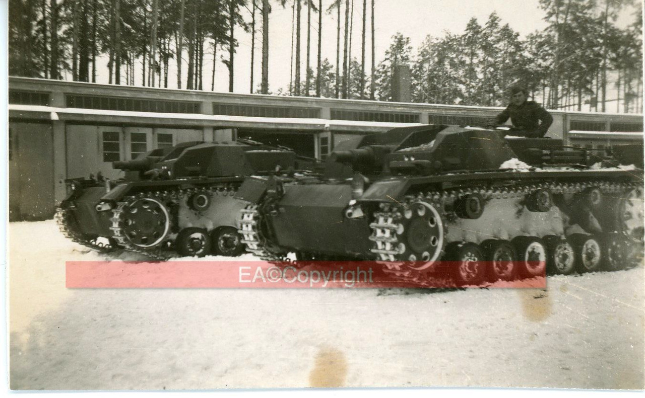 StuG Sturmgeschütz Tank Sturmartillerie Foto24