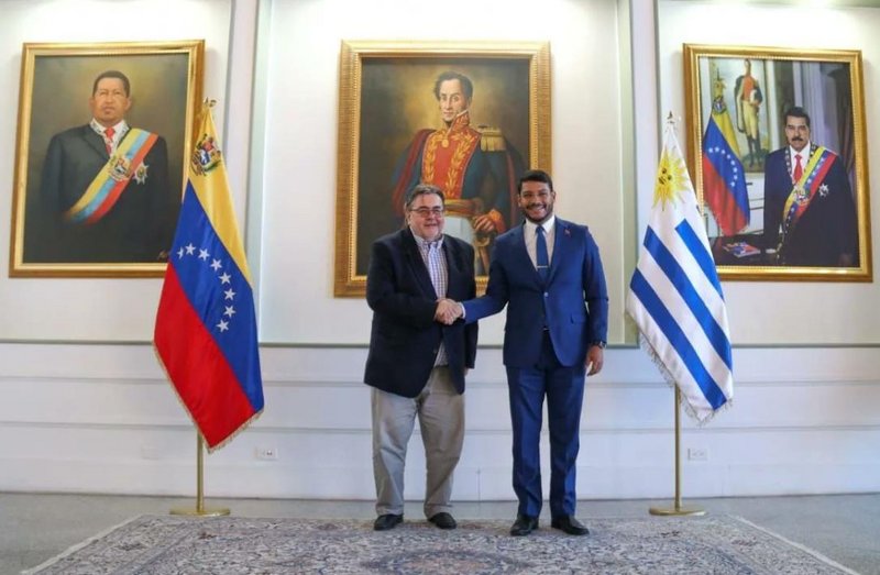 Embajadores Eber da Rosa Vázquez y Rander Peña Ramírez