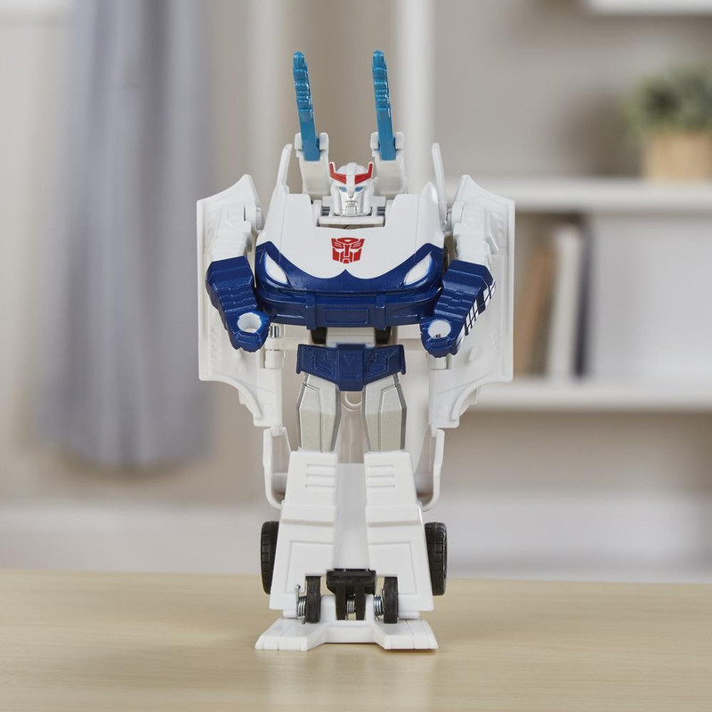 19-Cyberverse-Action-Attackers-1-Step-Prowl