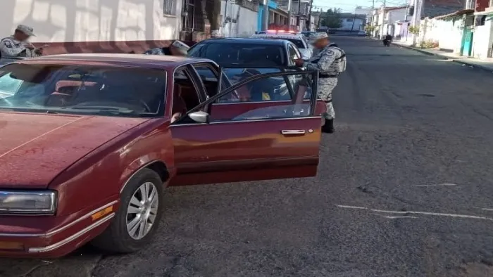 Guardia Nacional detiene a dos secuestradores y libera a víctima en el Edoméx