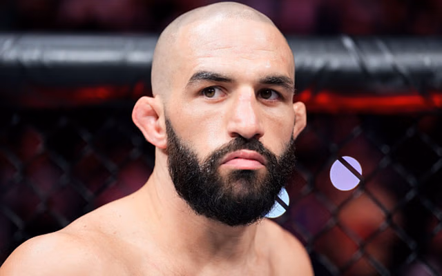 Джаред Гордън срещу Рафа Гарсия на Noche UFC 3