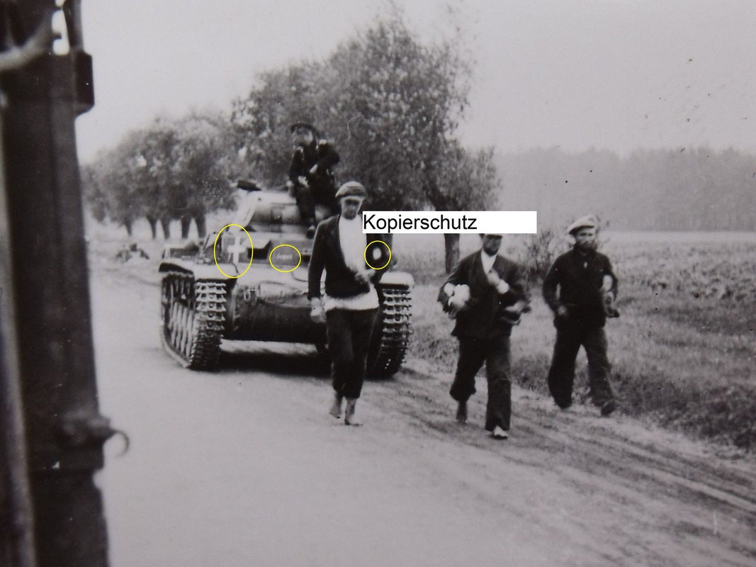 Panzer - Tank - Balkenkreuz - Jüdische Gefangene