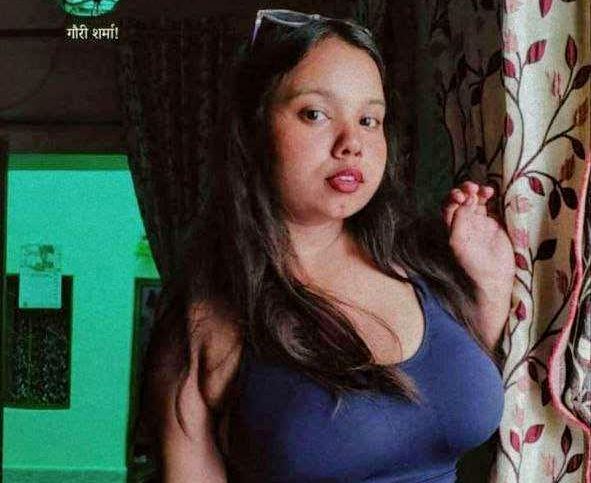 Hot Desi chubby tanker rubbing her boobs Hot Desi mms