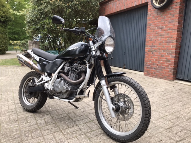 B3B7E739-956A-4317-877D-C5209CF5AA99