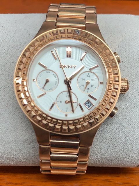 NY2261.jpg display picture 1