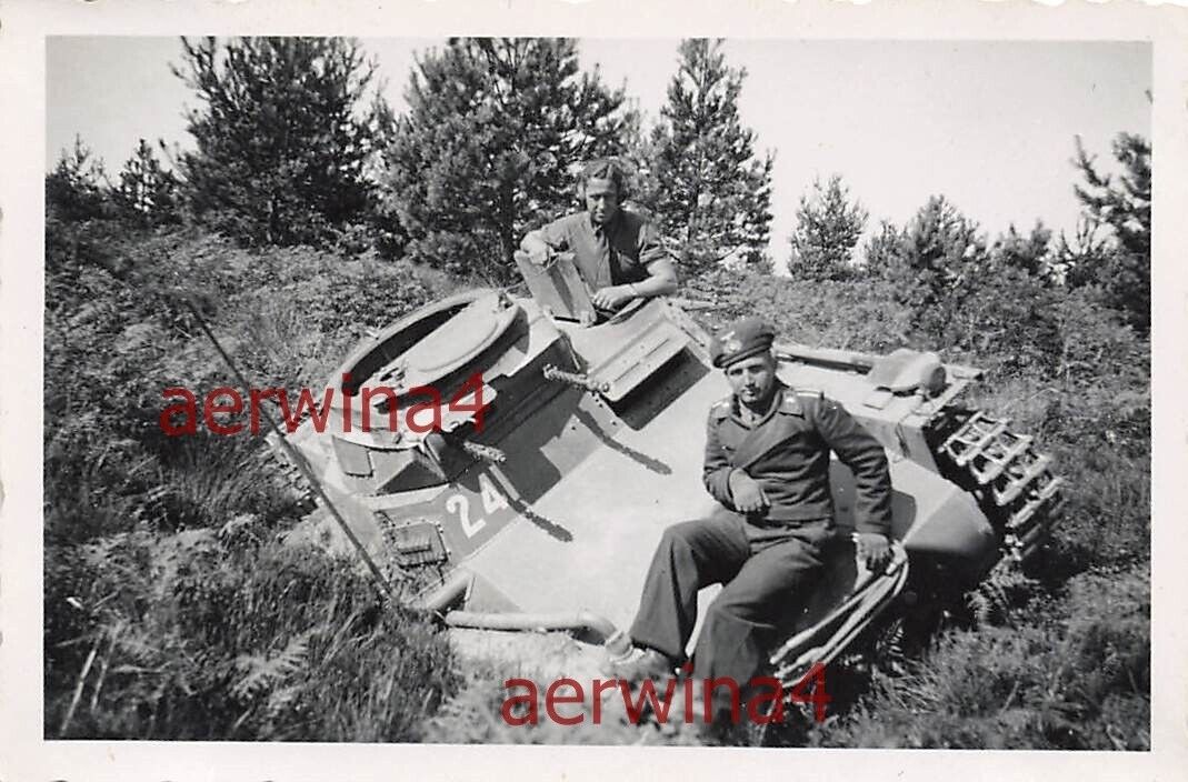 Panzer I des Panzer Regiment 2 beim Manöver Neuhammer Queis Schlesien