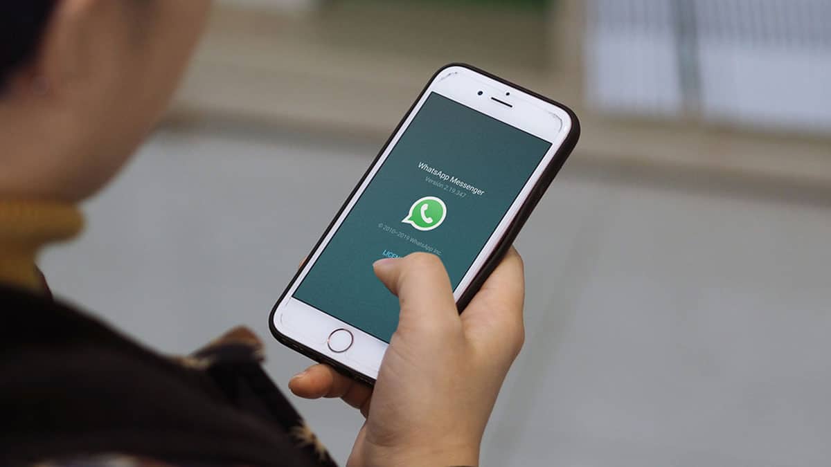 WhatsApp añade un botón de pagos, permitirá puntuar mensajes con estrellas