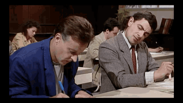 https://i.postimg.cc/C5khYKPw/mr-bean-triche-mine-de-rien-mr-bean-triche.gif