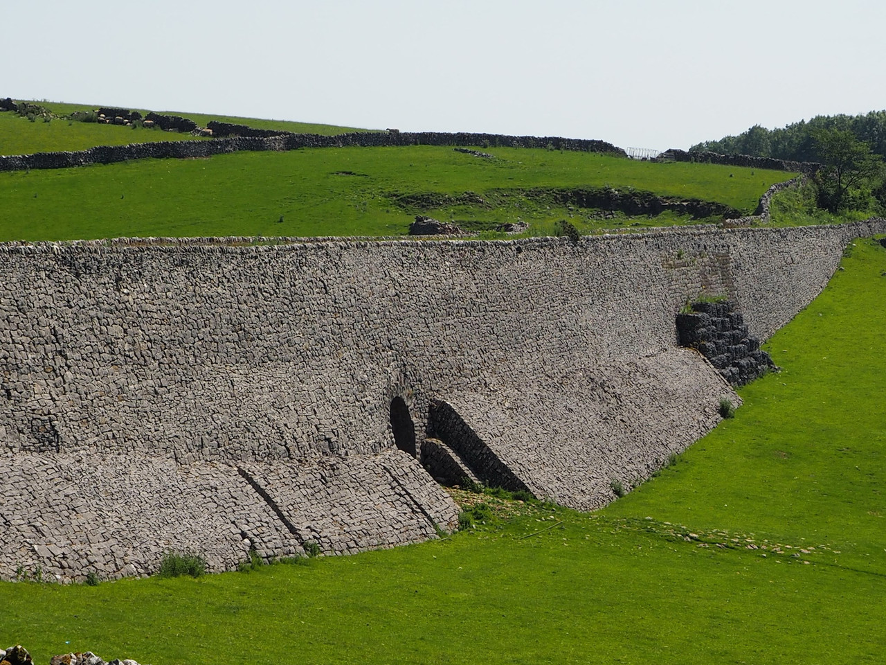 The Great Wall of Minninglow
