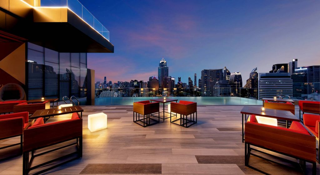 Beautiful view of Rooftop Bars In Luxury Condo Buildings