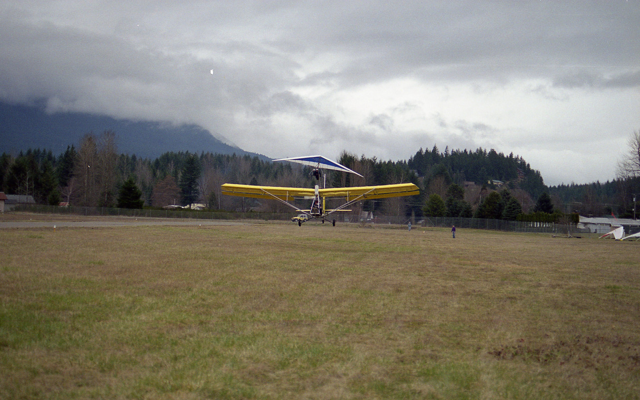 Tandem tow out of Packwood WA airport