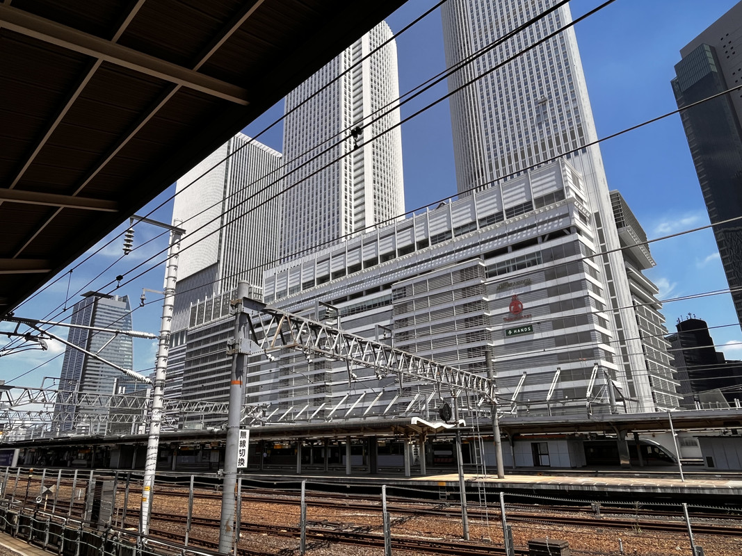 92D012A4-6FA2-4206-B780-36280E1D46A2