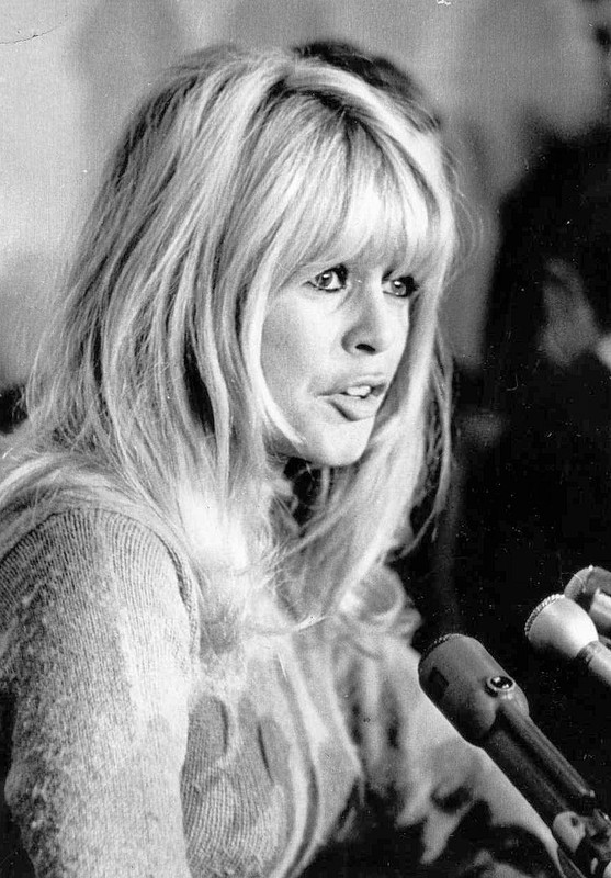 Bardot_Brigitte_me41
