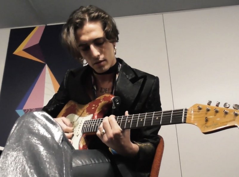 6A0AB260-65C1-472D-B3E5-44EA35C3C1AB