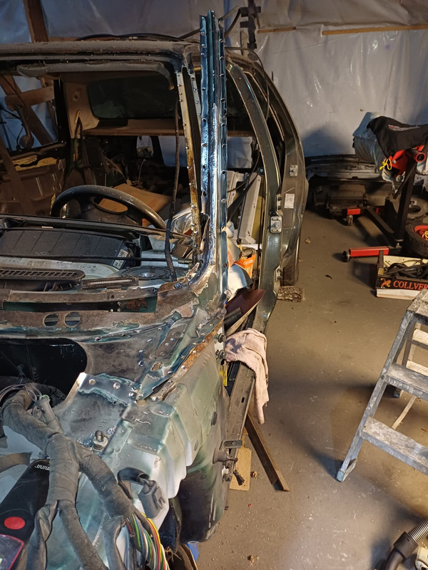 SAAB linkerzijde stijl los van puntlas