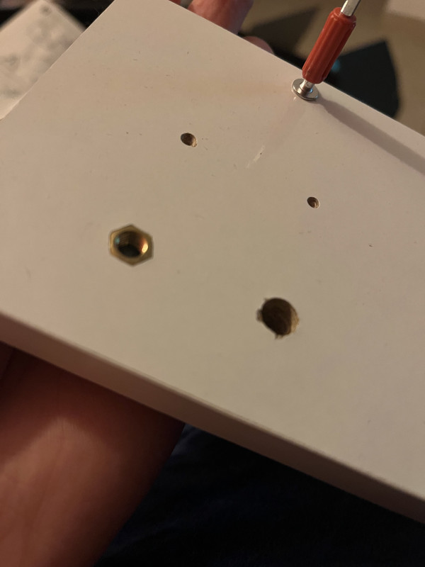 9269E79B-14D2-44DC-8B75-710F68D6C708