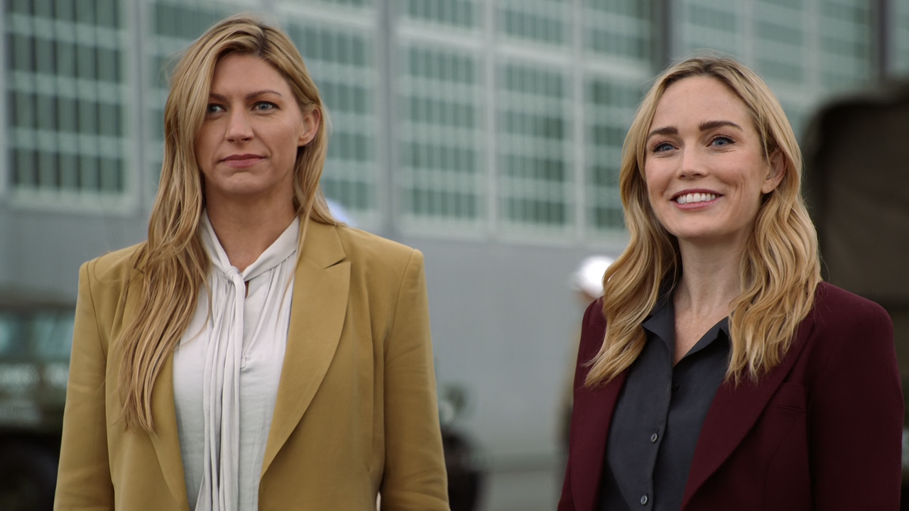 DC's.Legends.of.Tomorrow.S07E07.A.Woman's.Place.is.in.the.War.Effort!.1080p.10bit.AMZN.WEB-DL.DDP5.1