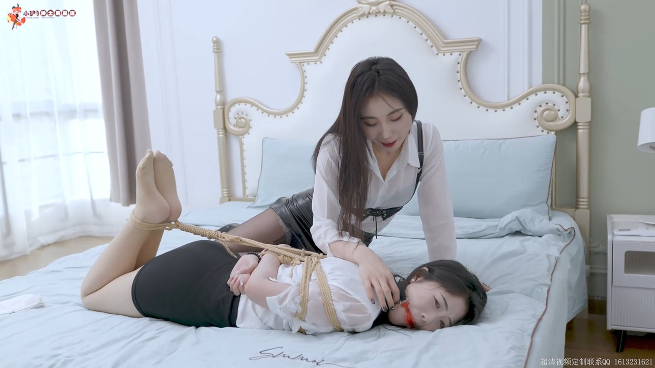 红鲤鱼 女贼的世界 一 二 三.mp4_20240524_185222.918