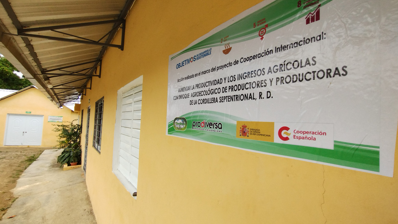 Infraestructuras creadas en proyecto de AECID para procesadora de jugos "Frutada"