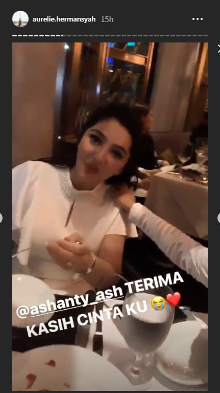 Insta Story Aurel