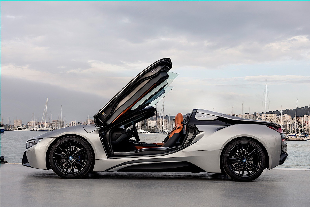 BMW i8 Roadster First Edition (22)