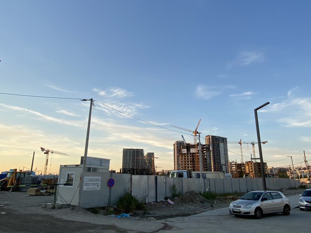 B7601DEE-AAE3-474D-A7B3-0F7880D44436