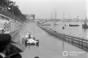 14 de mayo - Pagina 2 Graham-hill-brabham-bt37-ford-1-4