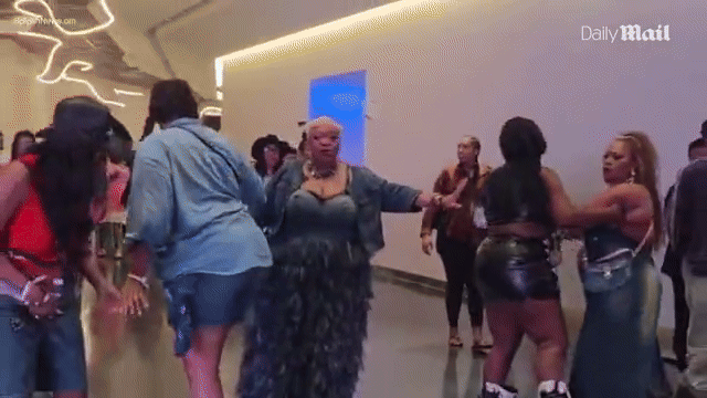 ezgif-677acd89bb218a.gif?dl=1