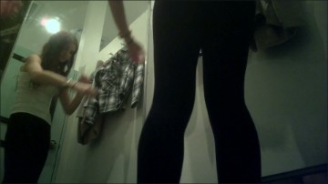 [Image: Voyeur33765152048.jpg]