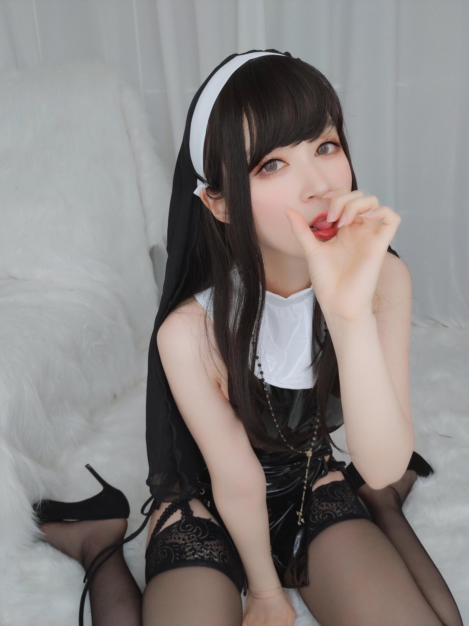 白银81 NO.015 皮衣修女 42