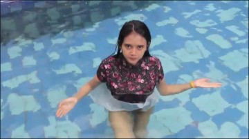 [Image: Voyeur1295112754.jpg]