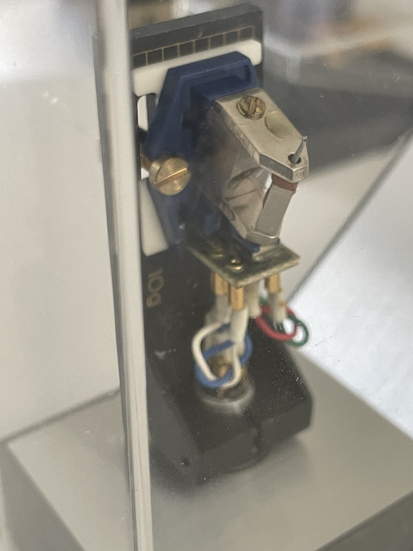 6E54905B-49B3-4971-A195-17578EB7FCD6