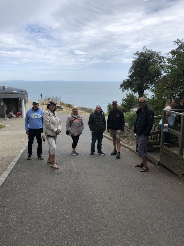 7FF90435-84A7-4E4B-B7EE-58EC170EB933