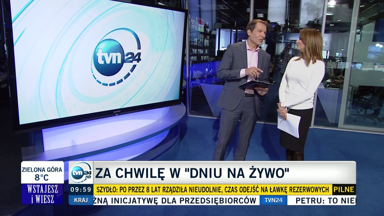 TVN_24_HD-20102015-0958.mts (0_01_00) 003320