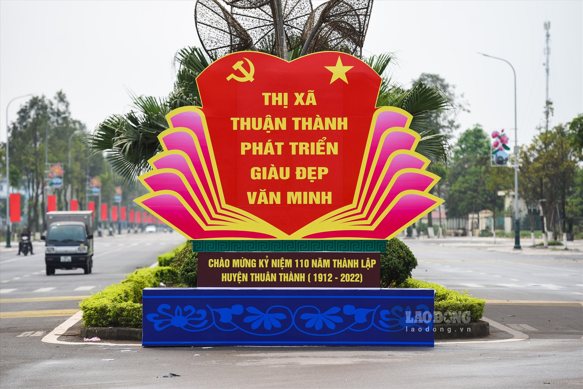 Thuan Thanh 6 Bắc Ninh chơi lớn: thành lập 2 Thị xã Thuận Thành & Quế Võ cùng 1 lúc, bắn pháo hoa chào mừng