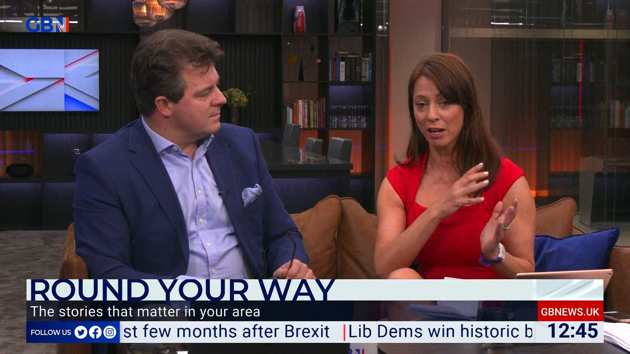 06.18 - 12.00.00 - DePiero & Halligan. What makes Britain tick. The n..._001.ts_snapshot_11.10.379