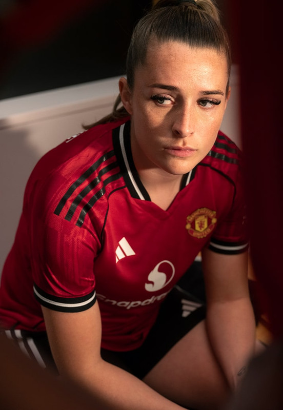 mancehster unitd 25/26 Home Kit
