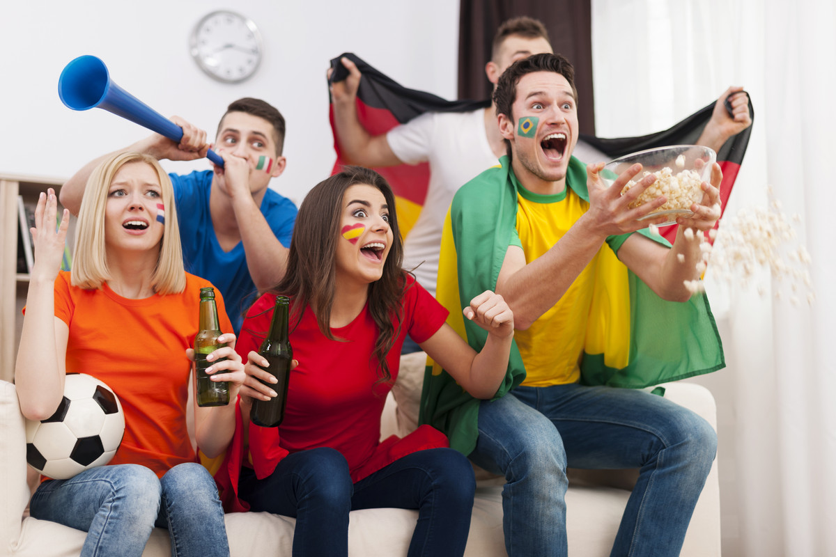 crazy-soccer-fans-football-match-1.jpg