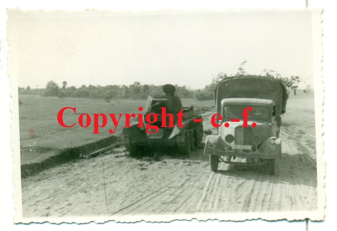 204.Jäger.Regt. - PANZER - FAHRZEUG mit SPIELHAHN-WAPPEN