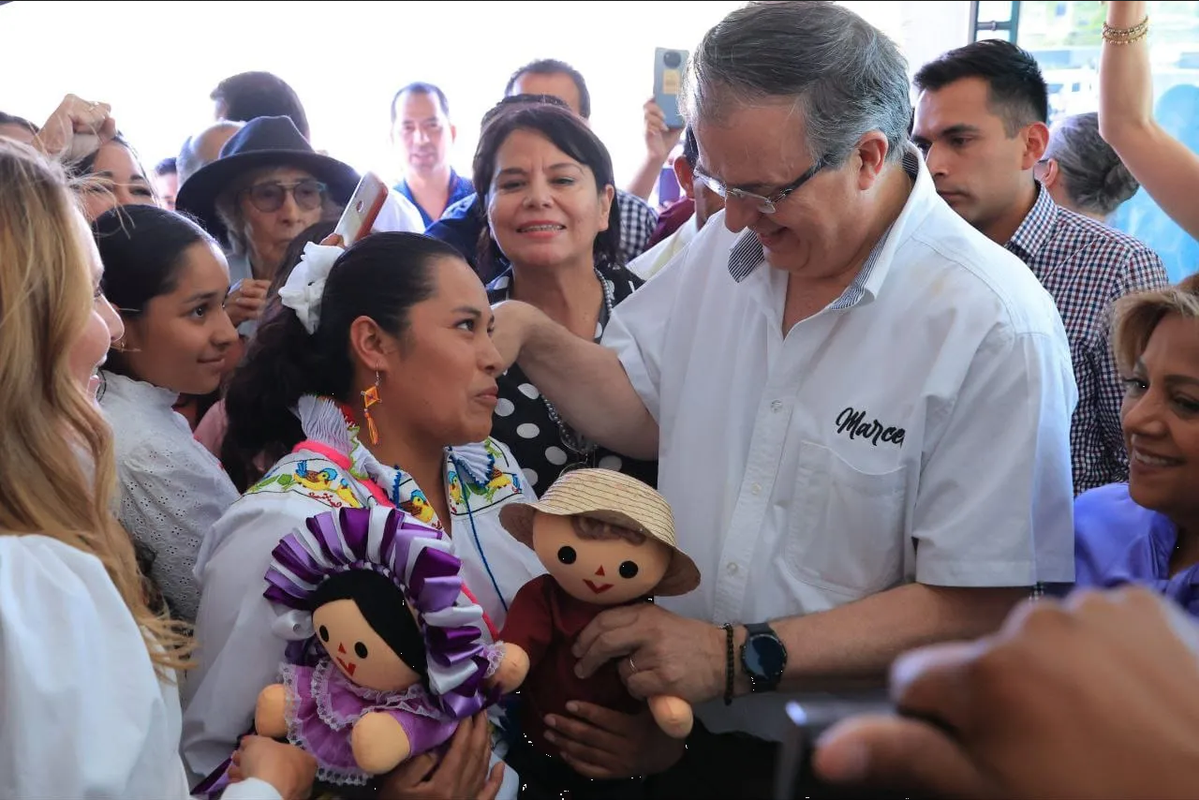 Marcelo Ebrard dispuesto a debatir también con Xóchitl Gálvez