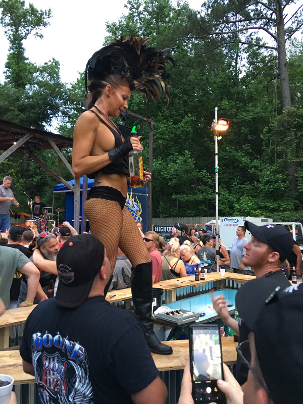 CB4AC55F-D72B-4D33-95DA-FFA42511A013