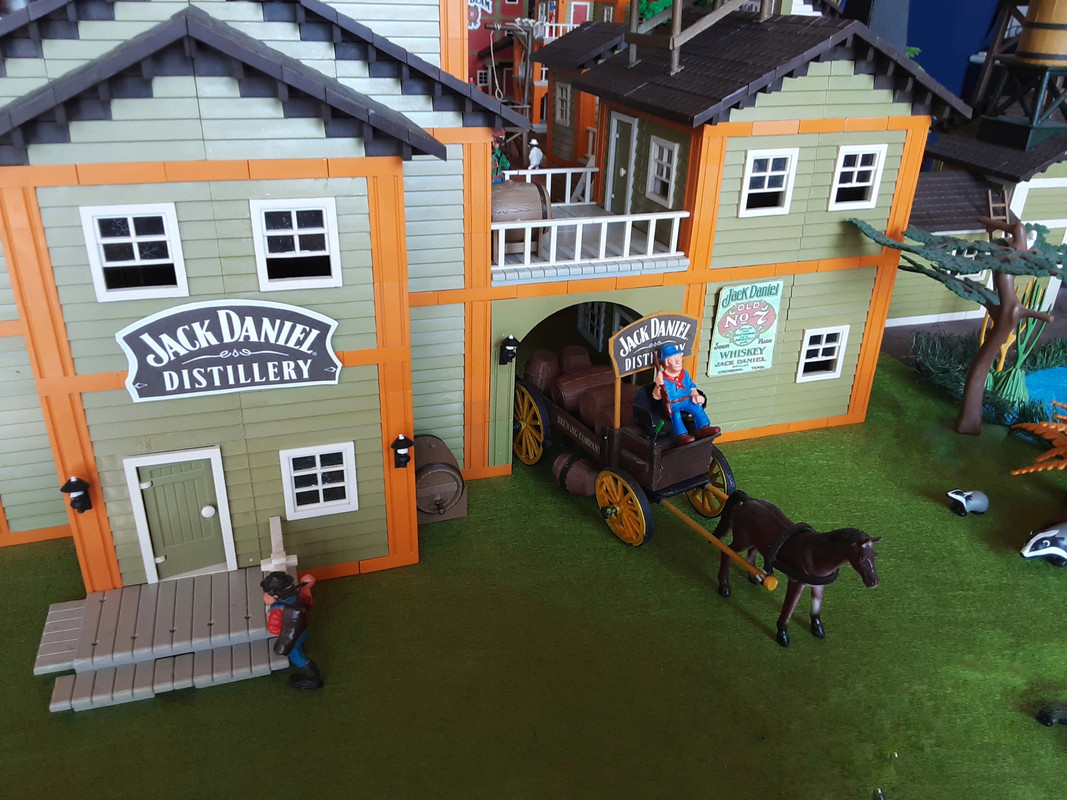 Diorama West 2021 - 017